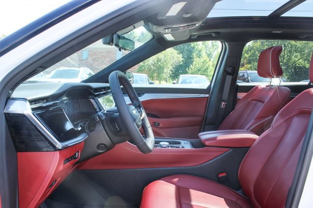 Used 2024 Jeep Wagoneer Limited AWD/4WD image 13
