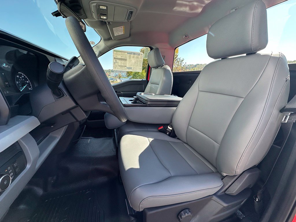 New 2027 Ford F250 XL w/ XL Driver Assist Package AWD/4WD image 18