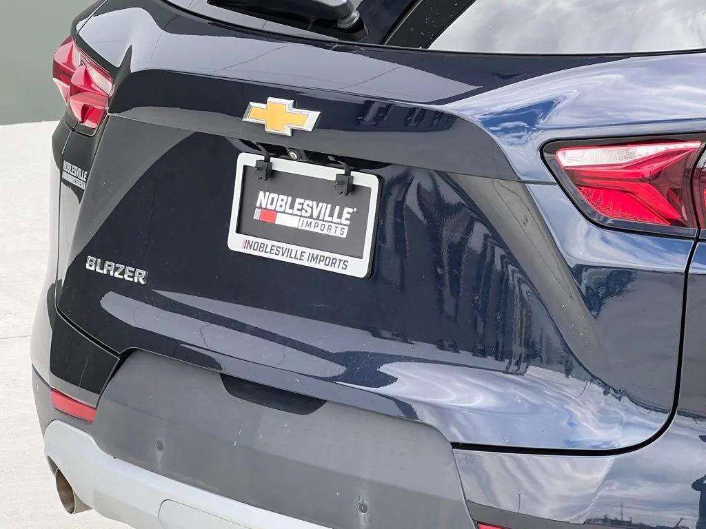 Used 2020 Chevrolet Blazer LT FWD image 31