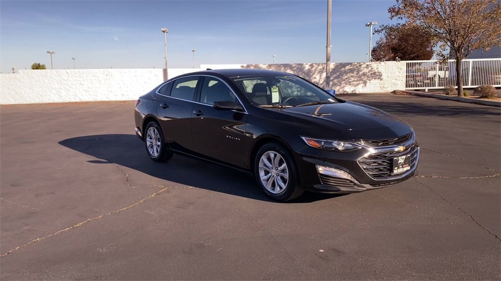 Used 2023 Chevrolet Malibu LT w/ Driver Confidence Package image 2