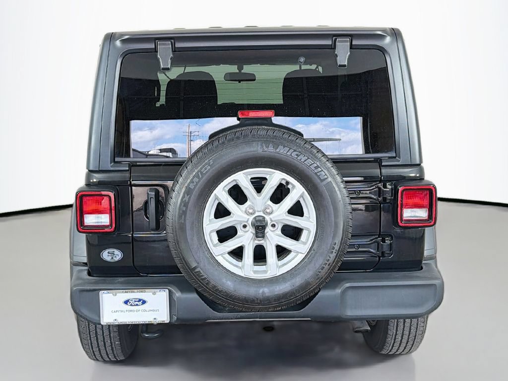 Used 2023 Jeep Wrangler Sport AWD/4WD image 11