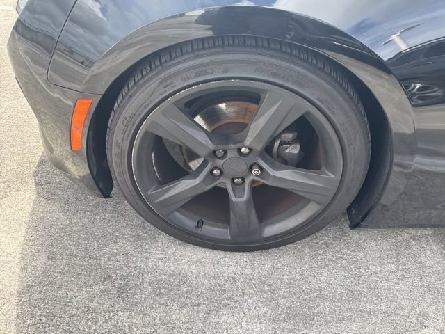 Used 2018 Chevrolet Camaro LT image 16