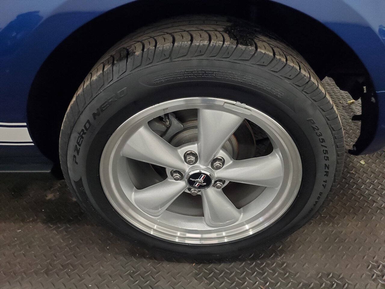 Used 2007 Ford Mustang Premium RWD image 19