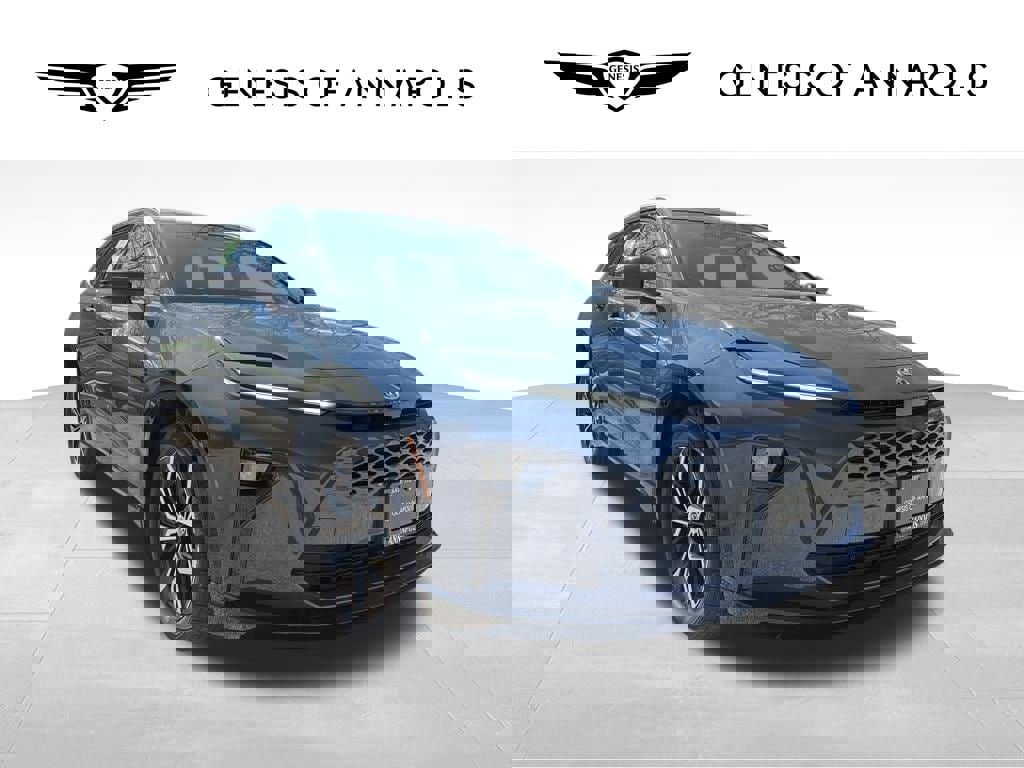 Used 2025 Toyota Crown Signia XLE