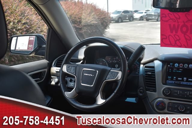 Certified 2020 GMC Yukon XL Denali w/ Denali Premium Package AWD/4WD image 36