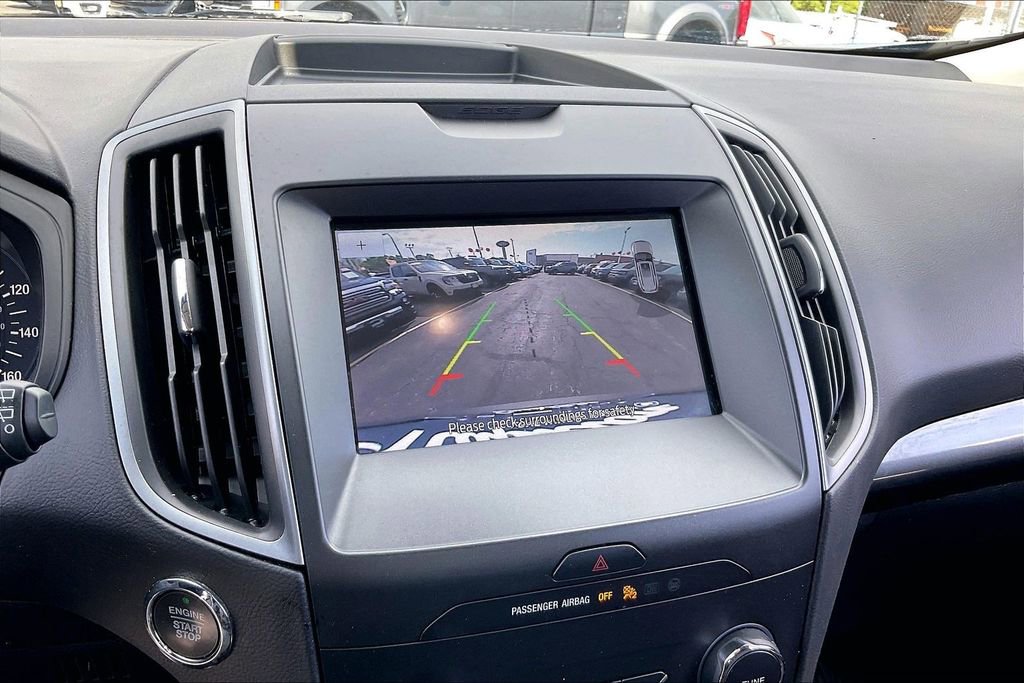 Used 2020 Ford Edge SE FWD image 20