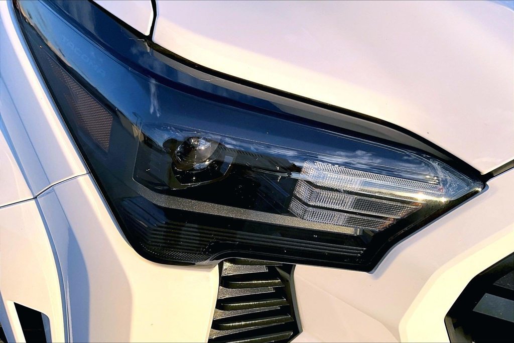 Used 2024 Toyota Tacoma SR RWD image 27