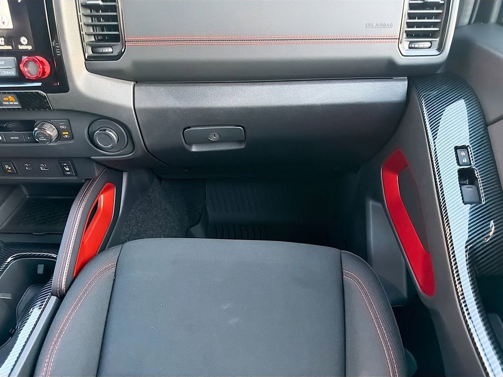 Used 2024 Nissan Frontier PRO-4X w/ Technology Package image 17