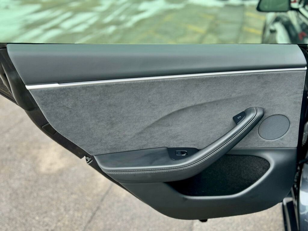 Used 2025 Tesla Model 3 Long Range image 15