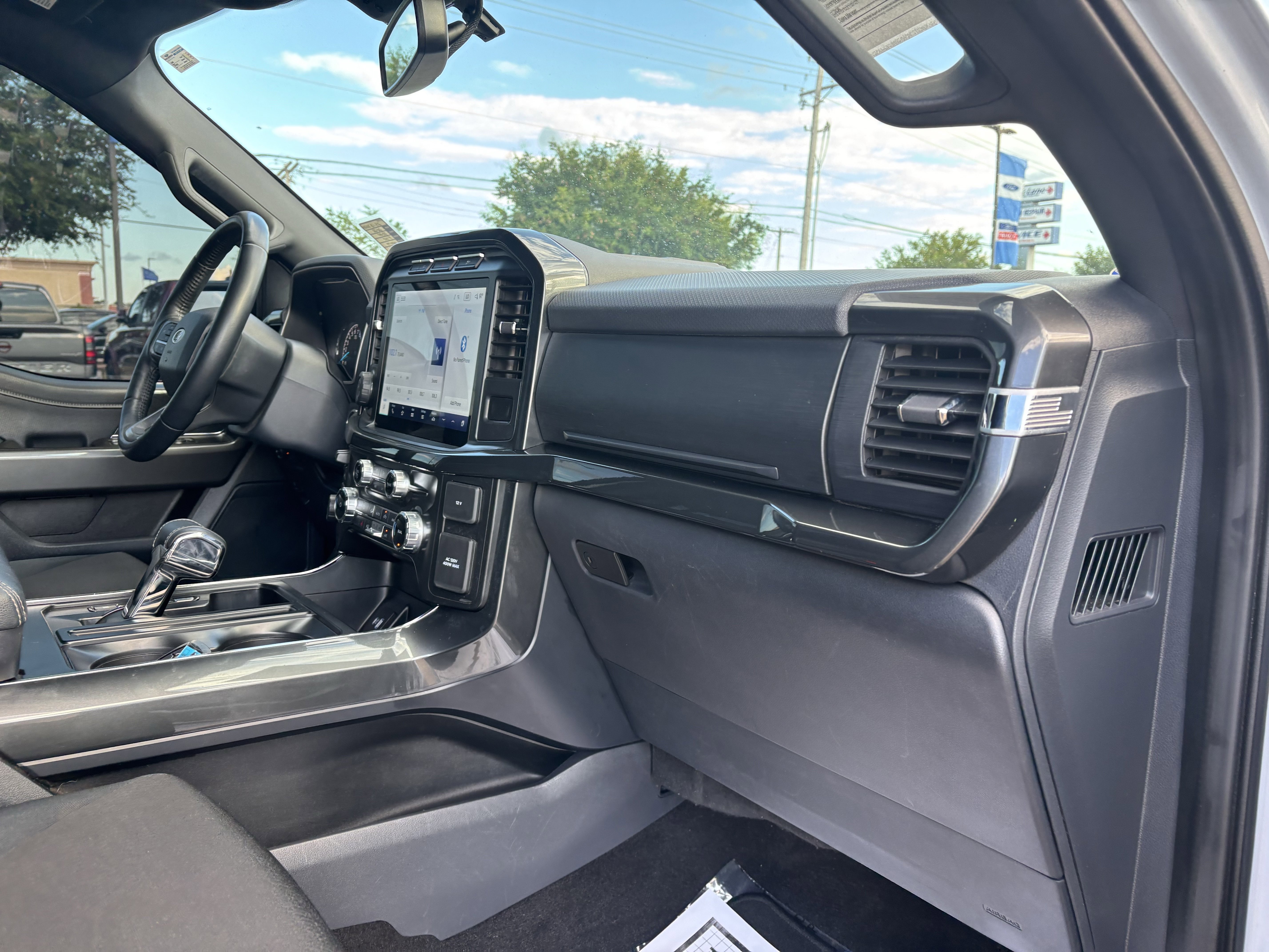 Certified 2022 Ford F150 XLT w/ Equipment Group 302A High image 25