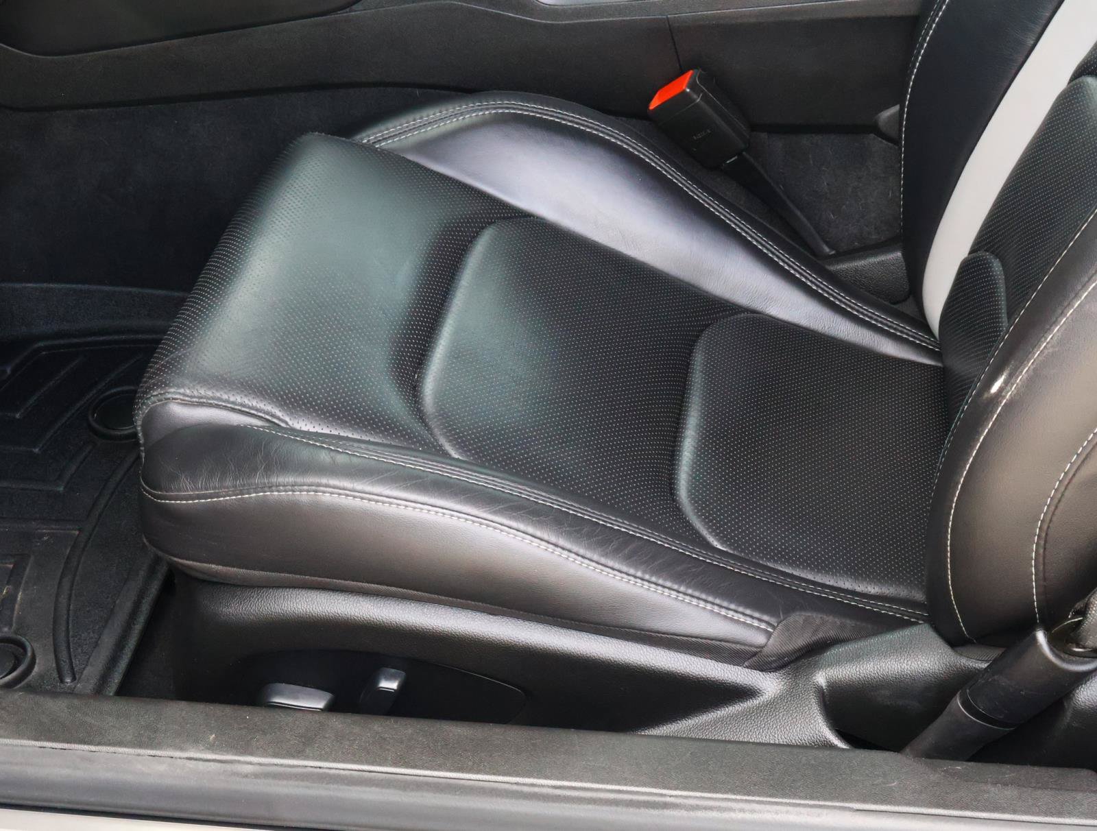 Used 2021 Chevrolet Camaro SS RWD image 14