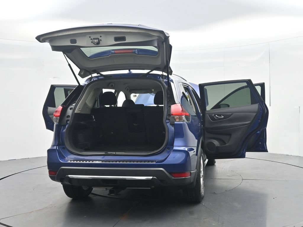 Used 2017 Nissan Rogue SV FWD image 51