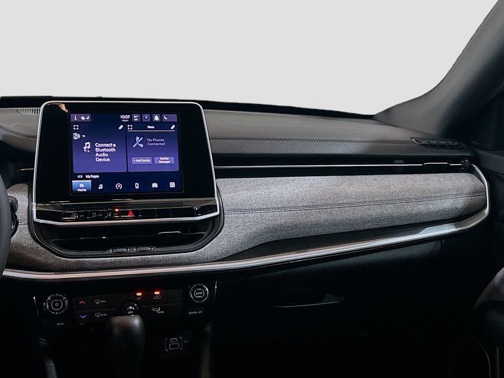 Used 2025 Jeep Compass Latitude image 19