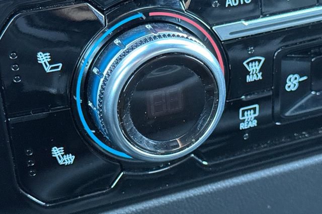 Used 2024 GMC Sierra 1500 SLT image 29