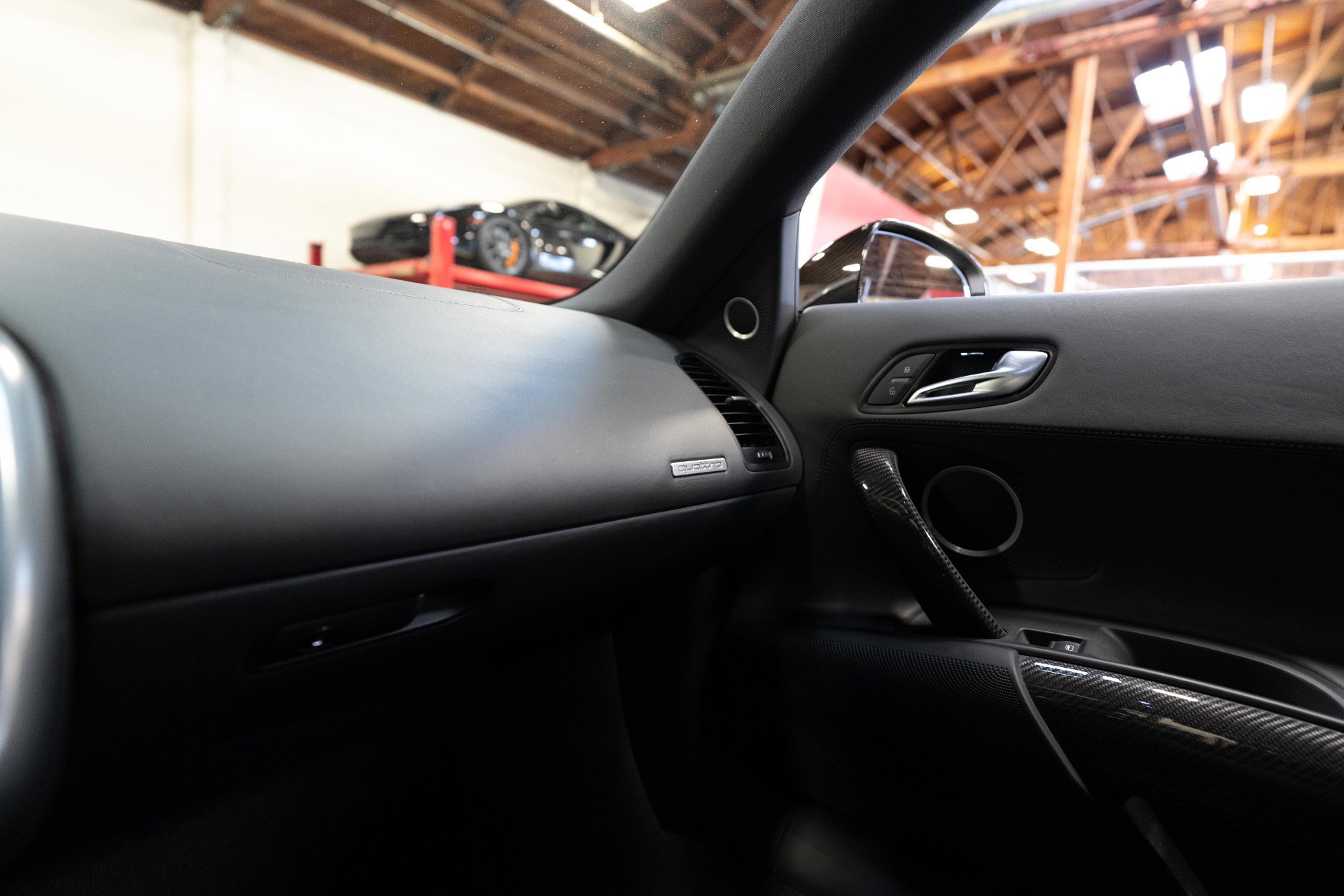 Used 2011 Audi R8 V10 image 89