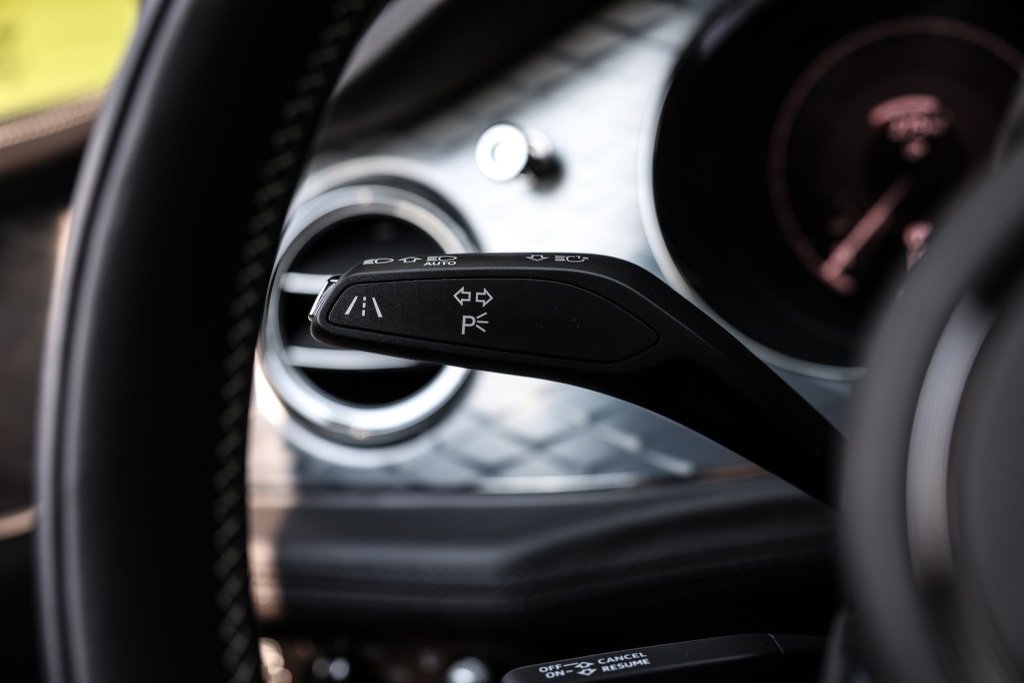 Used 2023 Bentley Bentayga Speed image 34