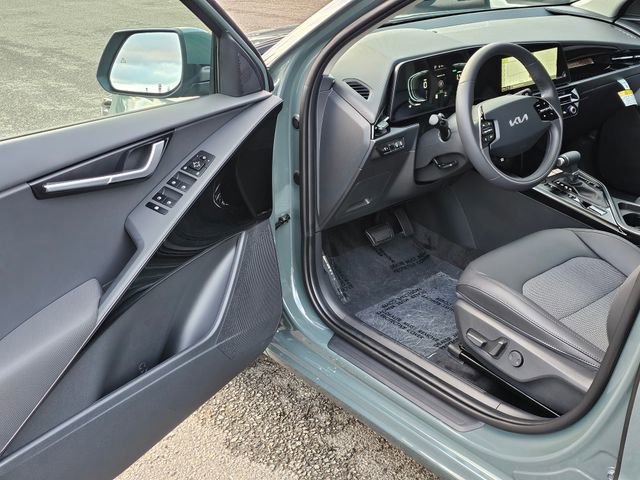 New 2026 Kia Niro EX image 17