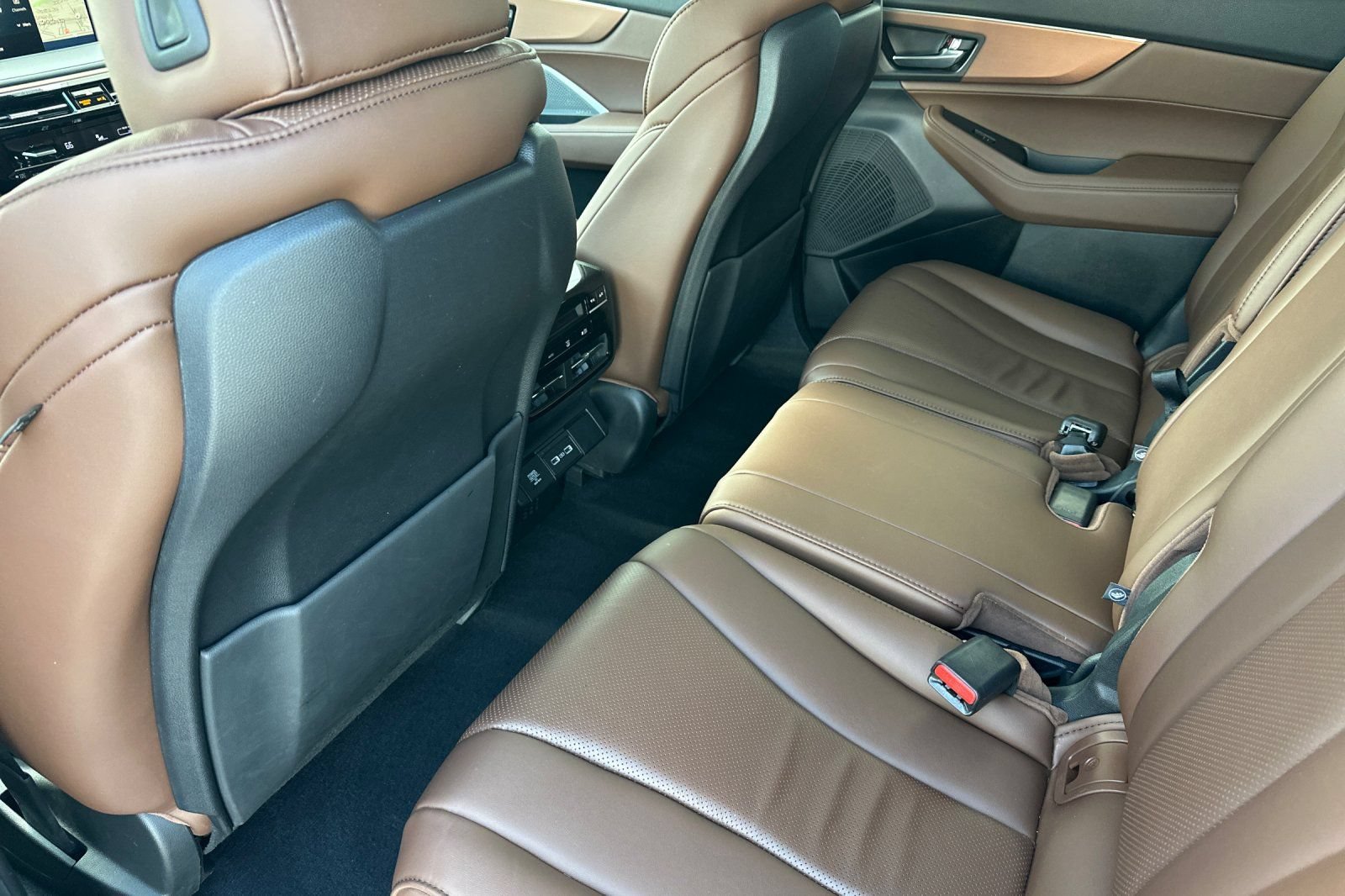 Used 2023 Acura MDX SH-AWD w/ Technology Package image 13