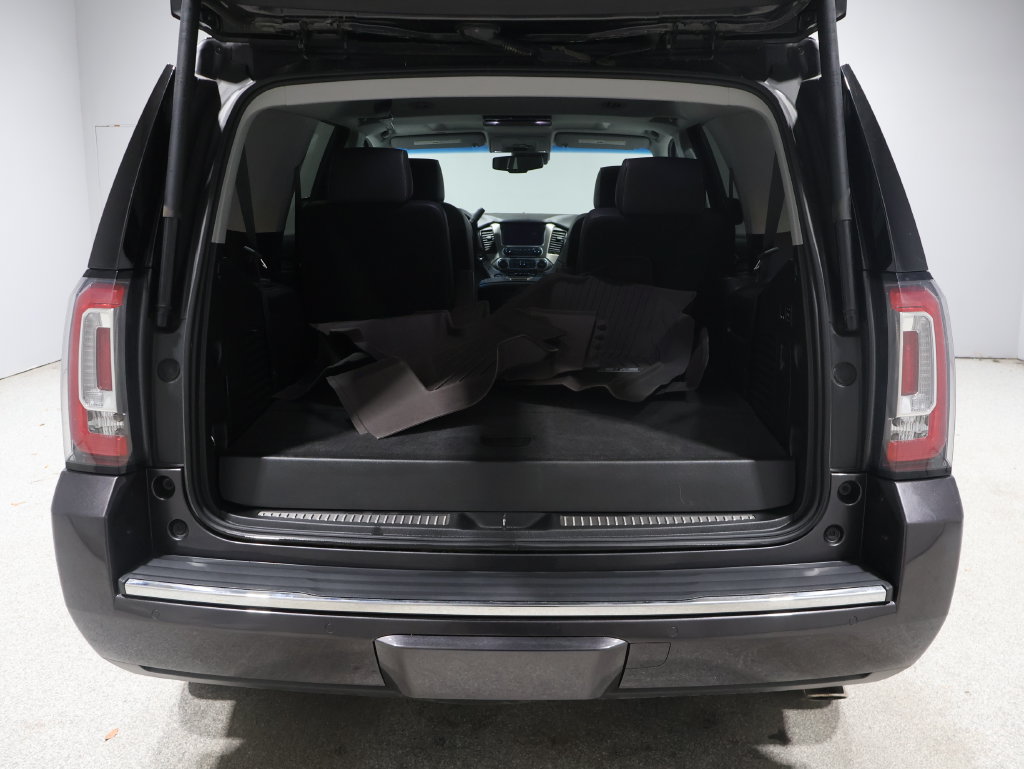 Used 2018 GMC Yukon Denali w/ Open Road Package AWD/4WD image 23