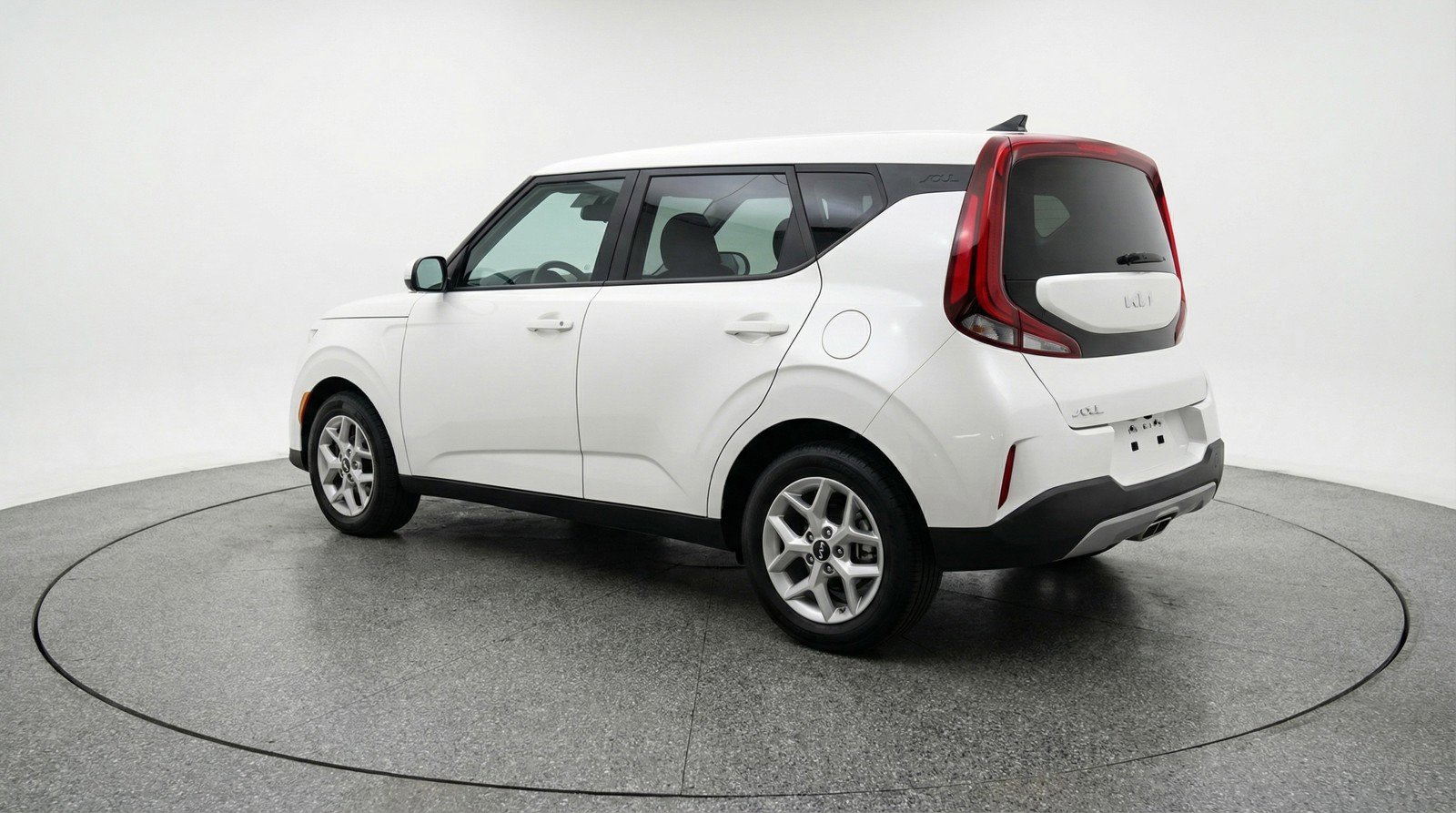 Used 2025 Kia Soul LX w/ LX Technology Package image 6