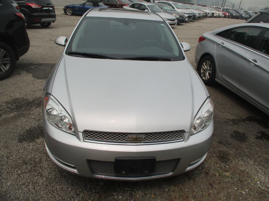 Used 2014 Chevrolet Impala LT w/ LT Sunroof Package FWD image 2