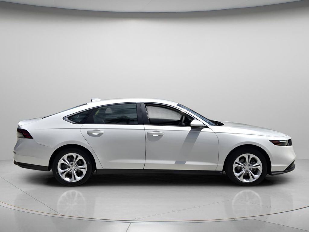 Certified 2024 Honda Accord LX image 3