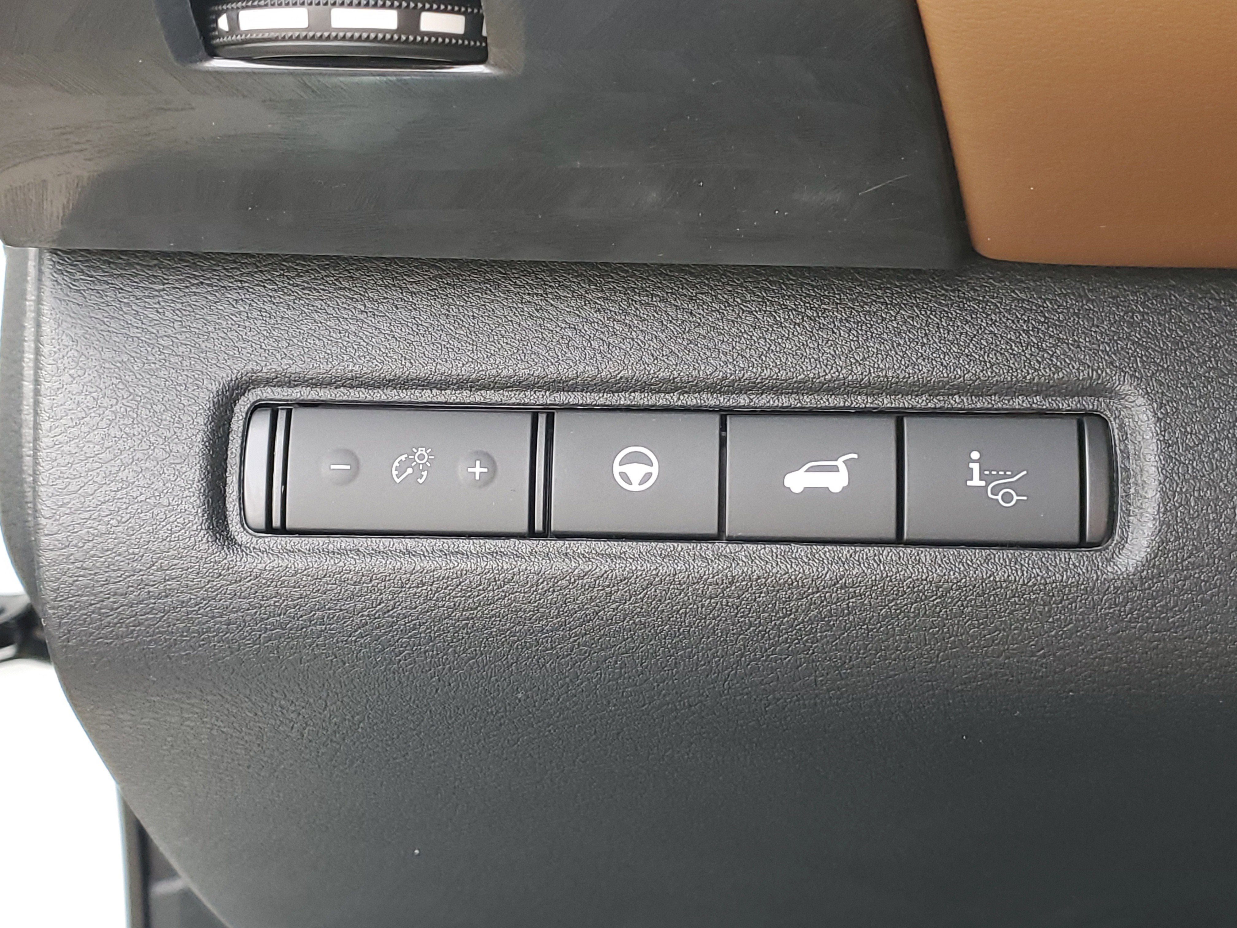 New 2026 Nissan Pathfinder Platinum image 9