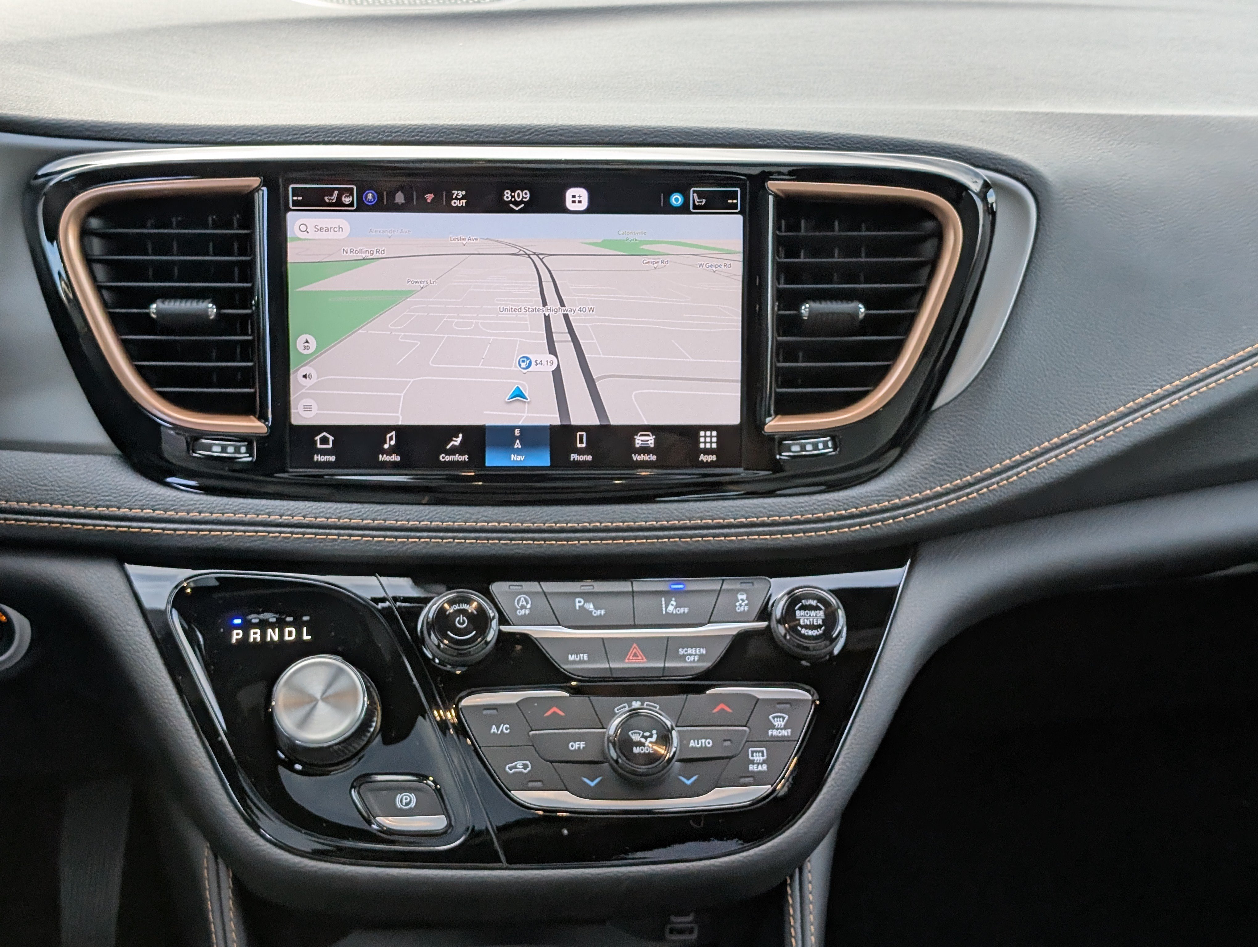New 2027 Chrysler Pacifica Pinnacle w/ Theater Group AWD/4WD image 20