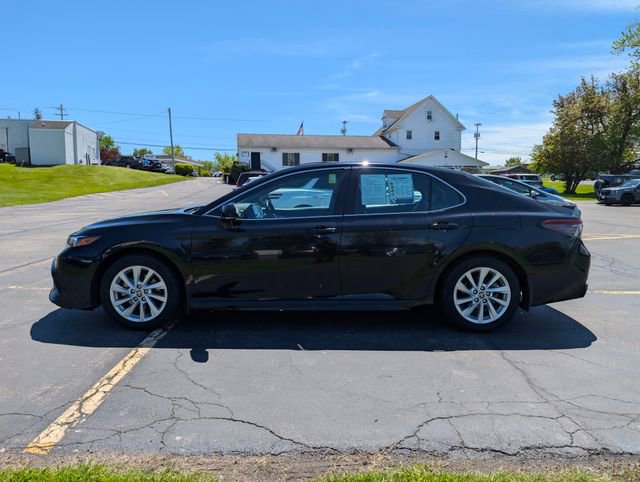Used 2024 Toyota Camry SE FWD image 5
