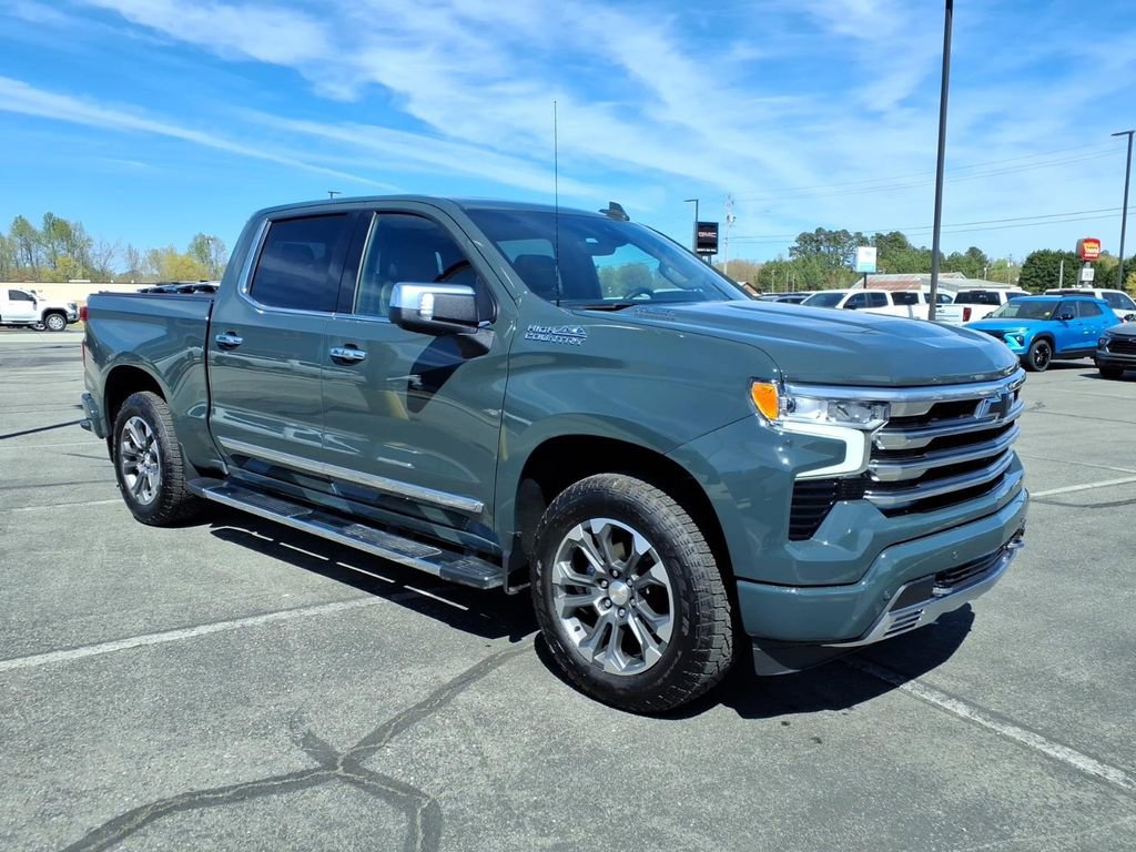 Used 2026 Chevrolet Silverado 1500 High Country w/ Technology Package image 3