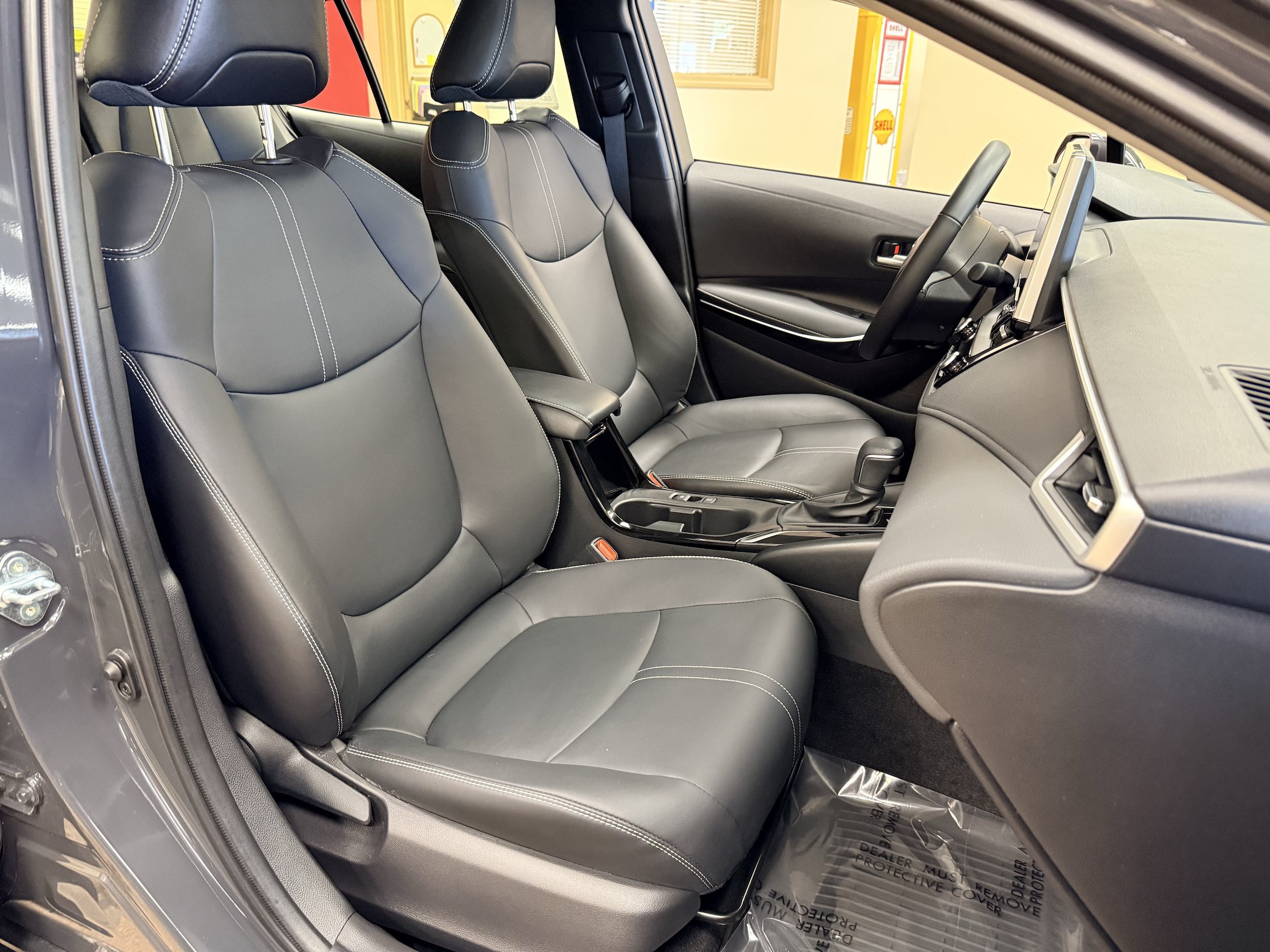 Used 2026 Toyota Corolla XLE FWD image 25