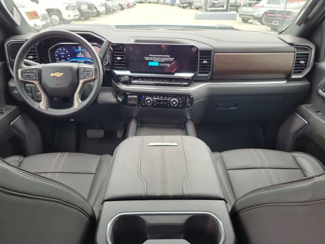 Used 2024 Chevrolet Silverado 2500 High Country w/ Technology Package AWD/4WD image 14