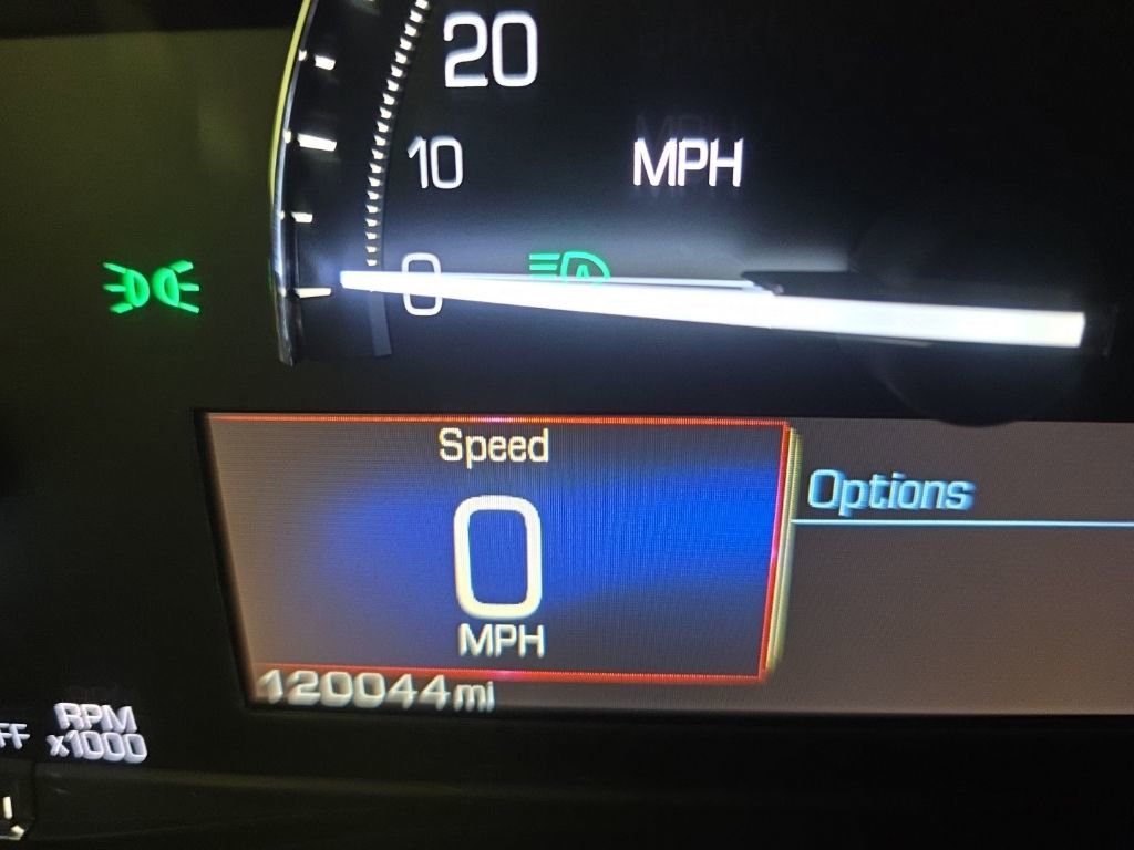 Used 2018 Cadillac XT5 Luxury w/ Driver Awareness Package AWD/4WD image 17