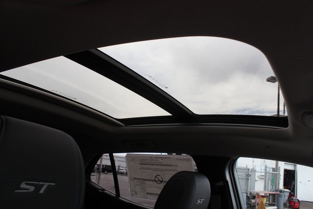 New 2026 Buick Encore GX Sport Touring w/ Advanced Technology Package image 4