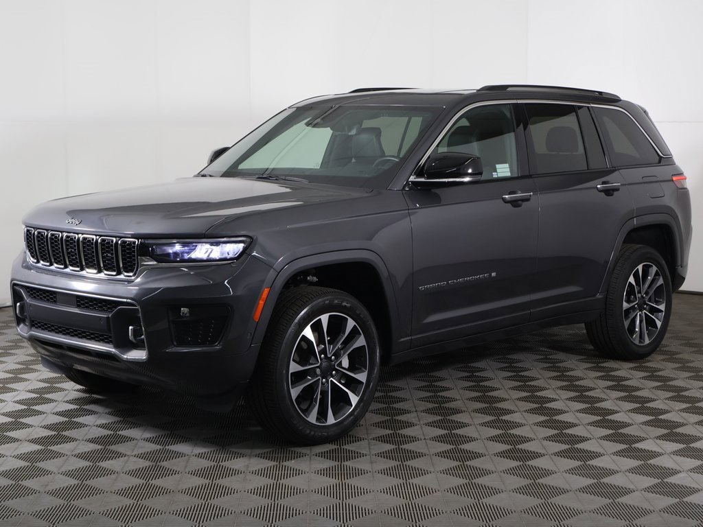 Used 2022 Jeep Grand Cherokee Overland w/ Luxury Tech Group IV image 13