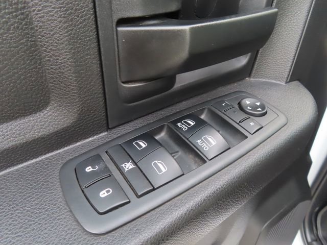 Used 2018 RAM 3500 Tradesman w/ Chrome Appearance Group image 14
