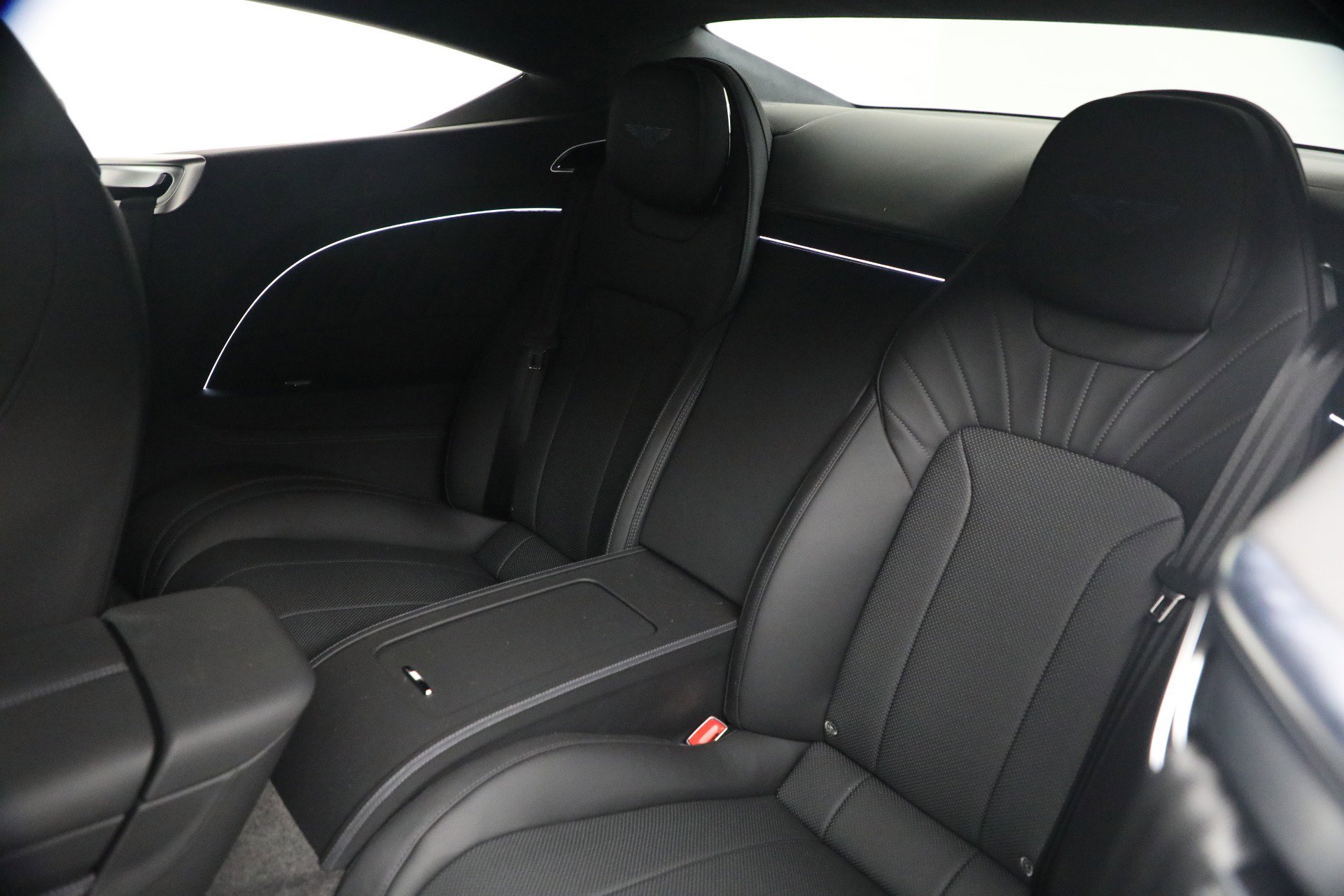 Used 2024 Bentley Continental GT V8 image 22