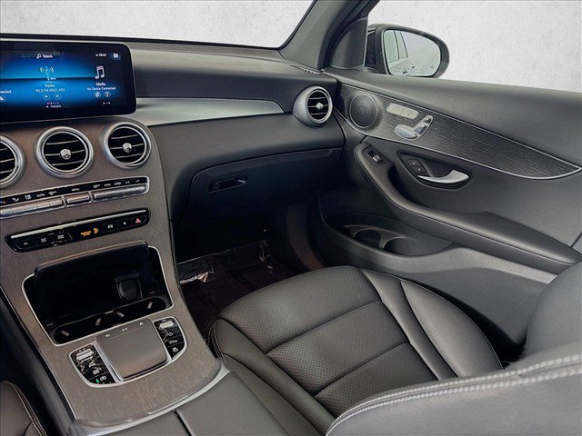 Used 2022 Mercedes-Benz GLC 300 4MATIC image 21