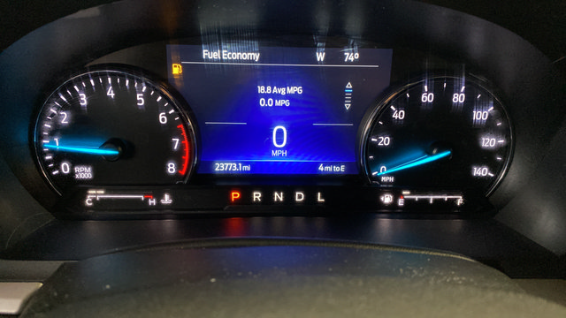 Used 2022 Ford Explorer XLT w/ Equipment Group 202A AWD/4WD image 16