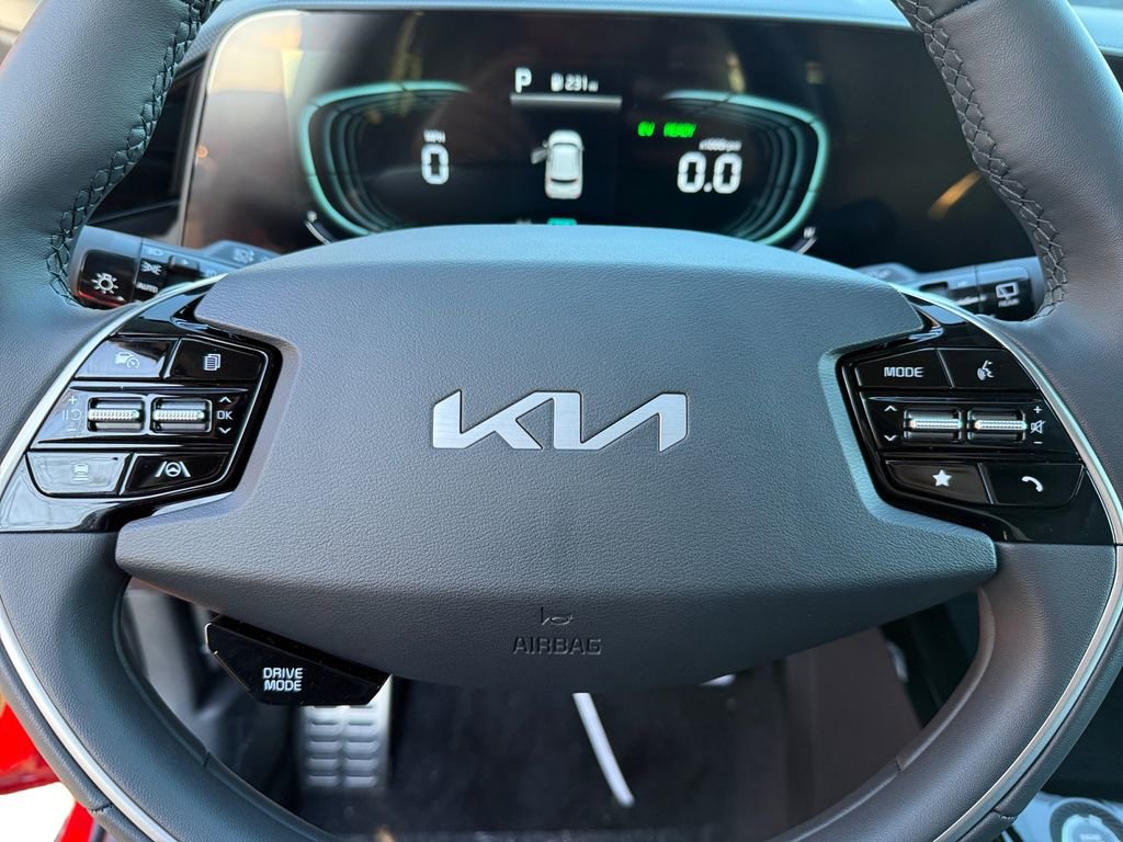 New 2025 Kia Niro SX Touring image 20
