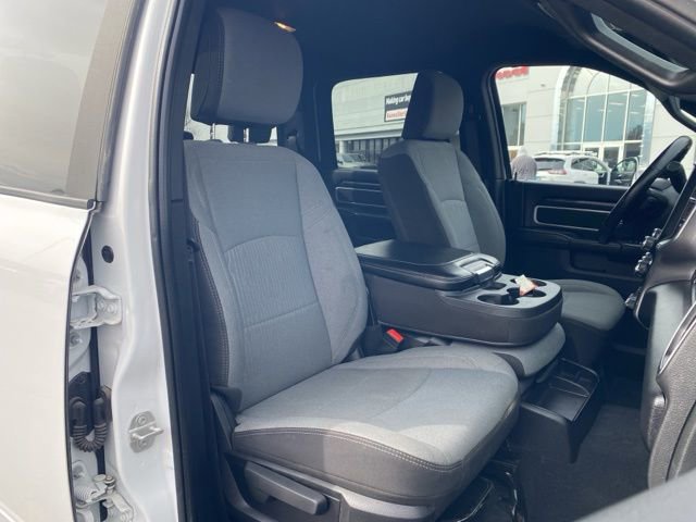 Used 2024 RAM 3500 Big Horn image 23