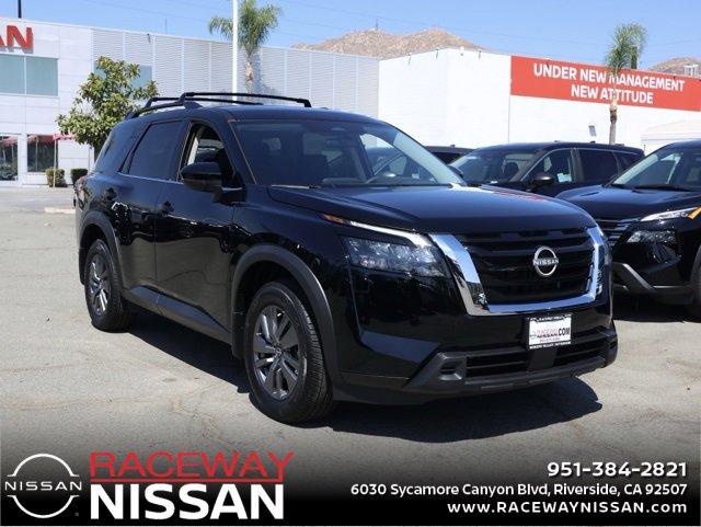 New 2025 Nissan Pathfinder SV