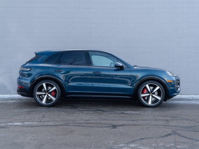 New 2026 Porsche Cayenne GTS image 8