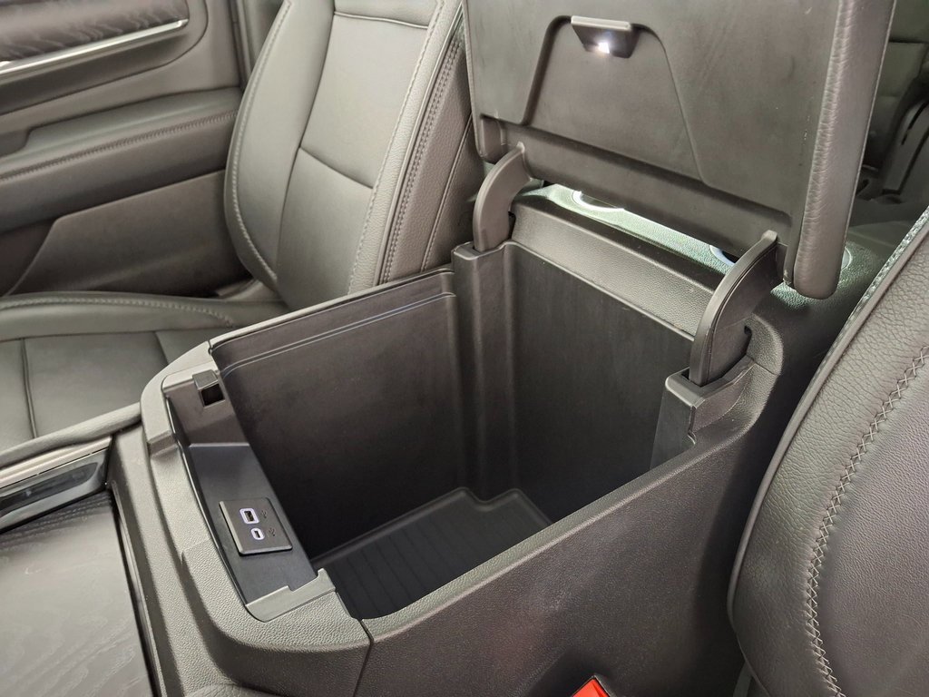 Used 2023 GMC Yukon XL Denali image 29