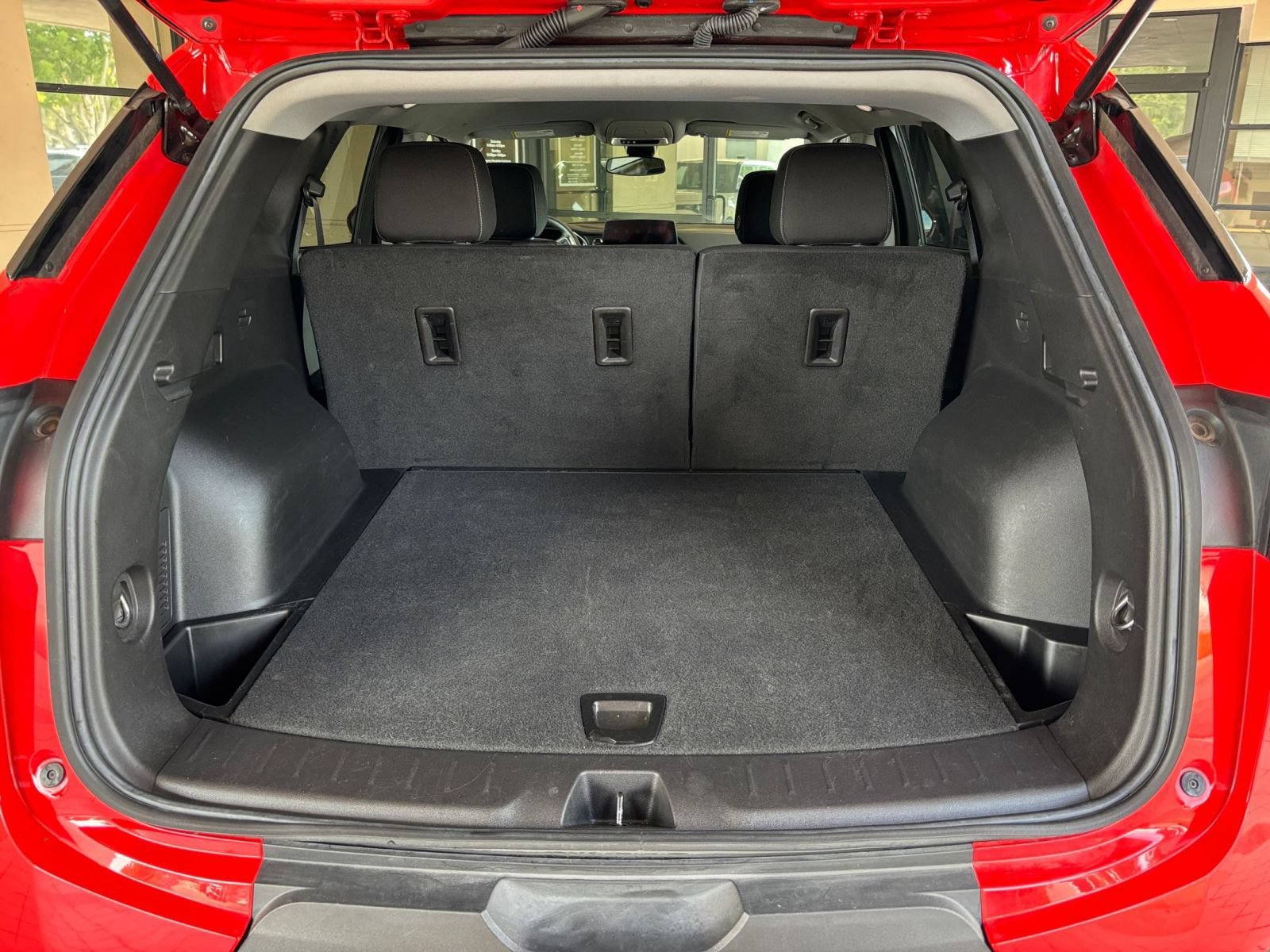 Used 2025 Chevrolet Blazer LT FWD image 28