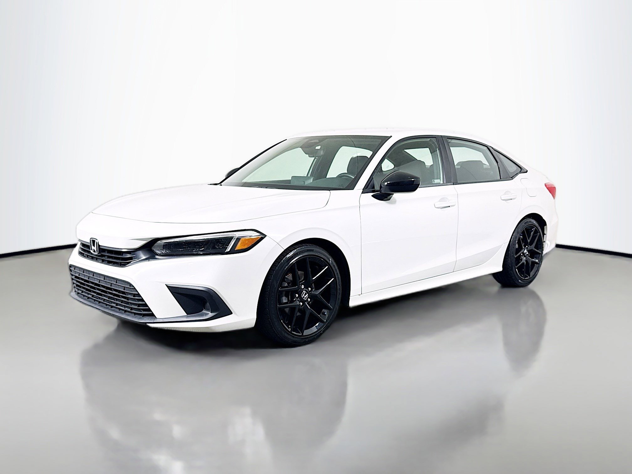 Used 2023 Honda Civic Sport image 4
