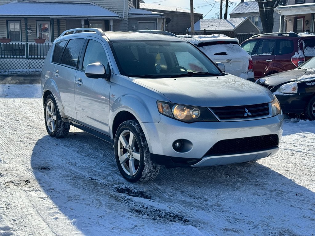 Used 2007 Mitsubishi Outlander XLS AWD/4WD image 3