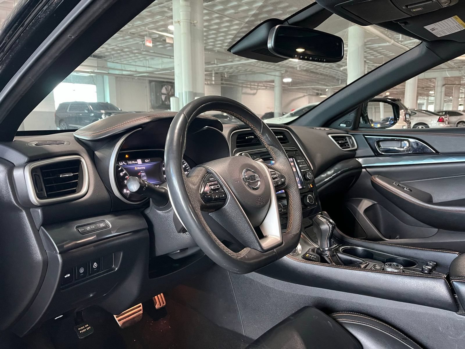 Used 2022 Nissan Maxima SR w/ Sport Mat Group FWD image 18