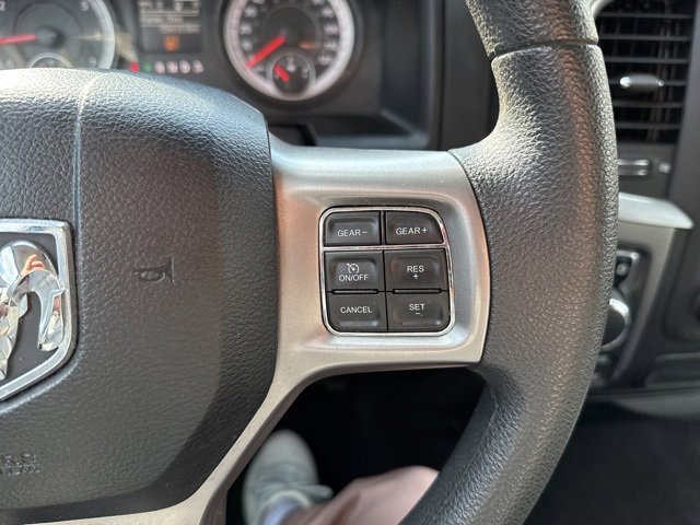 Used 2022 RAM 1500 Classic SLT image 24