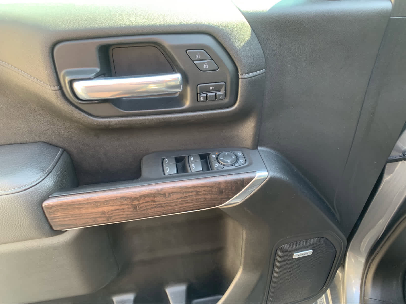 Used 2020 GMC Sierra 1500 Denali w/ Denali Ultimate Package image 12